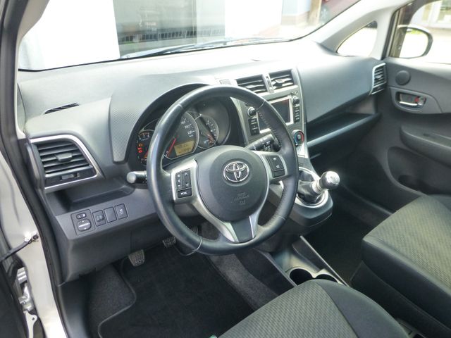 Toyota Verso-S Life