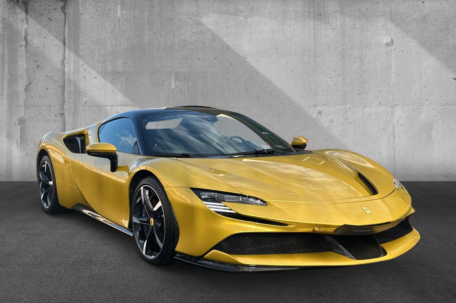 Fahrzeugabbildung Ferrari SF90 Spider*voll Carbon*Lift*Racing-Sitze*JBL*