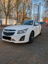 Chevrolet Cruze  1.7 TD LT+ (Hatchback, J305) - Chevrolet Cruze: Weiß