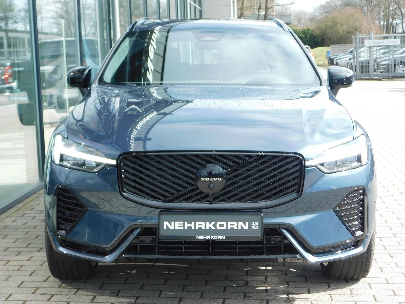 Fahrzeugabbildung Volvo XC60 T6 AWD Plus Black Edition