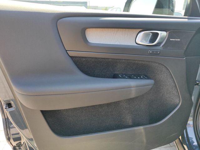 VOLVO XC 40 (Bild 16 von Array)