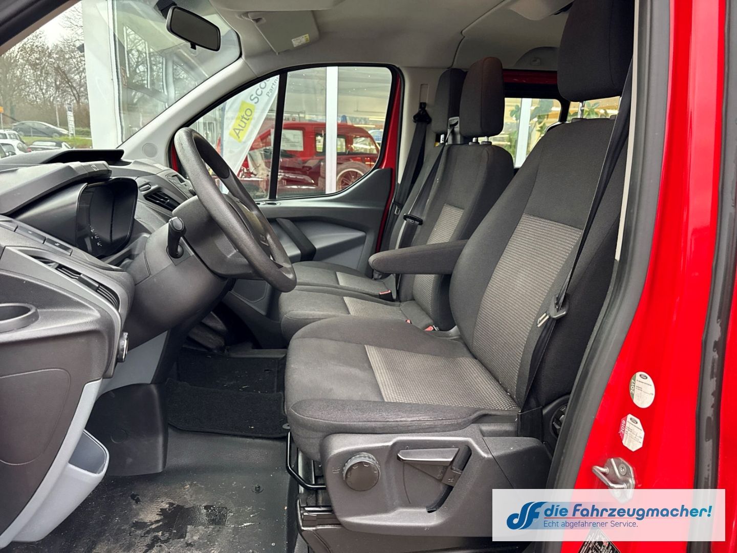 Fahrzeugabbildung Ford Transit Custom Tourneo 300 L1 *2131