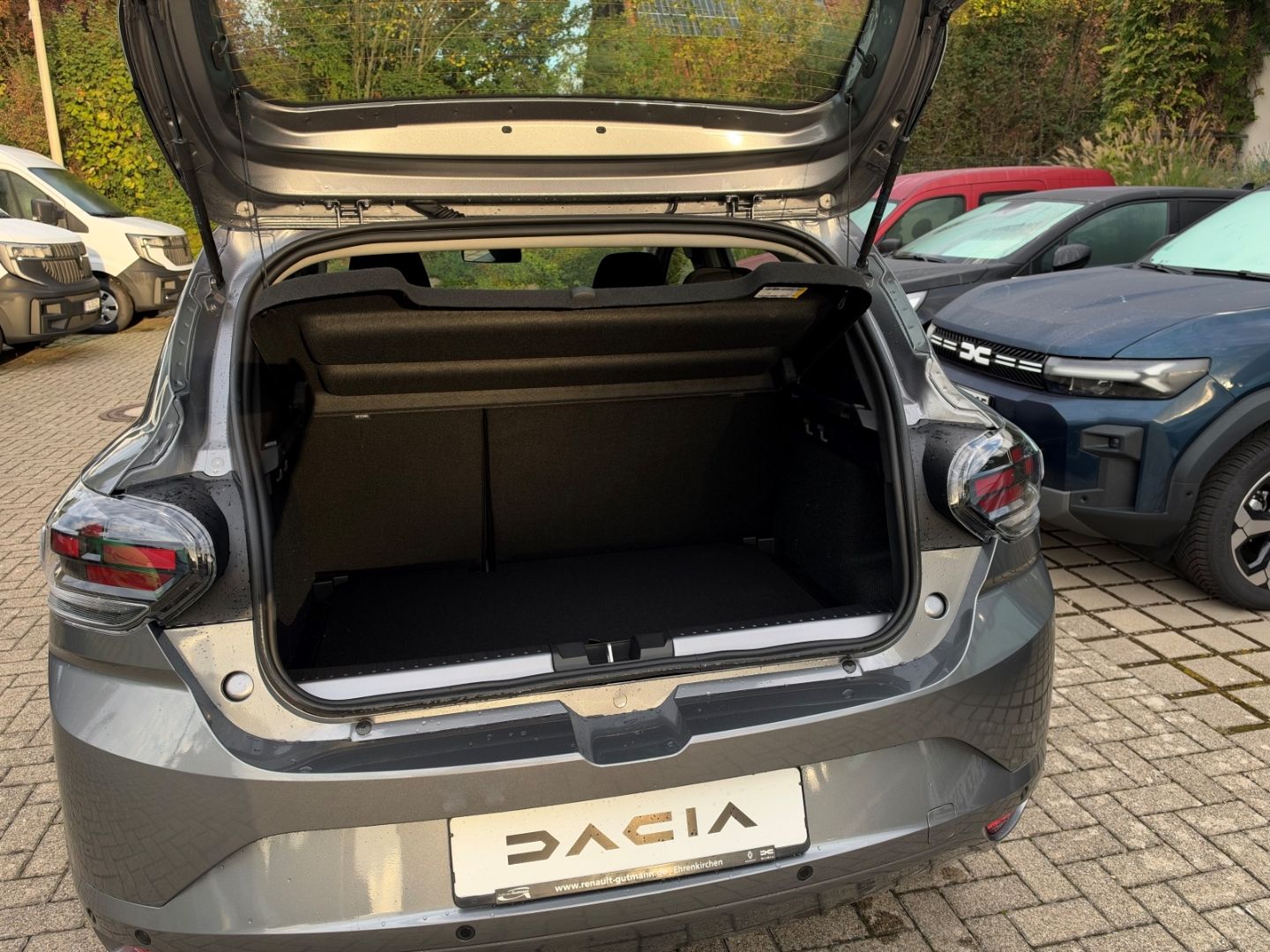 Fahrzeugabbildung Dacia Sandero III Journey TEc 100 PDCv+h Kamera LED Ap