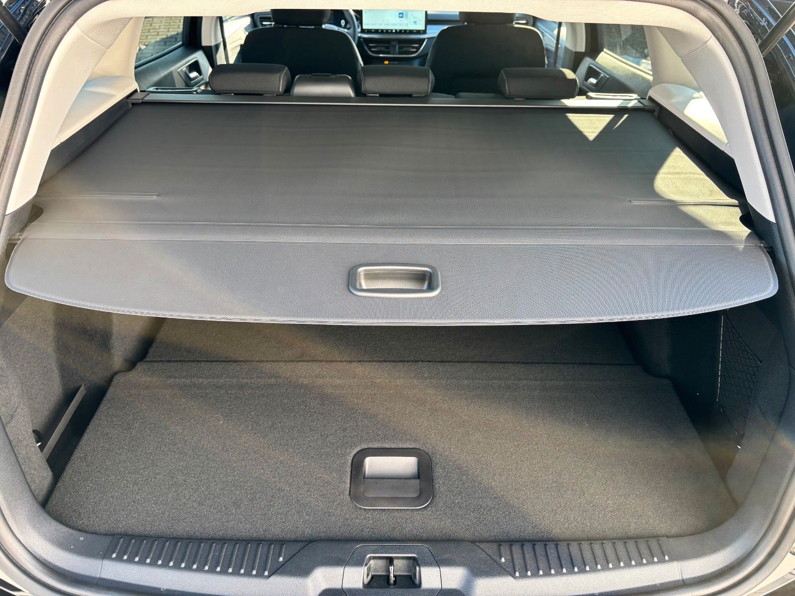 Fahrzeugabbildung Ford Focus Turnier Titanium X