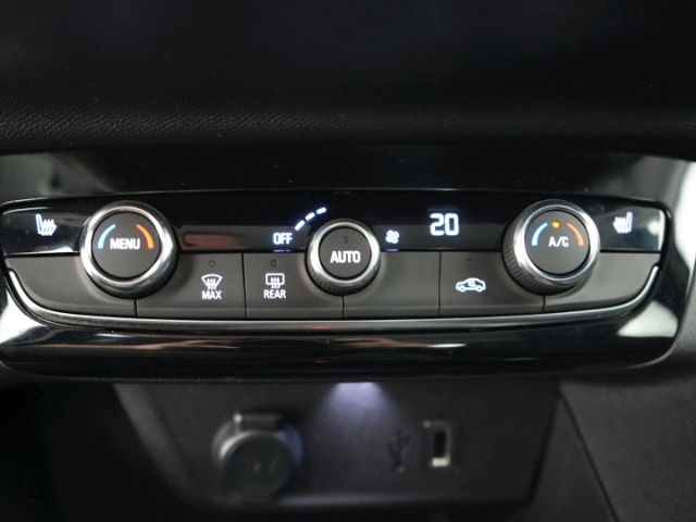 Corsa F ELEGANCE+LED LICHT+NAVI+RÜCKFAHRKAMERA+S