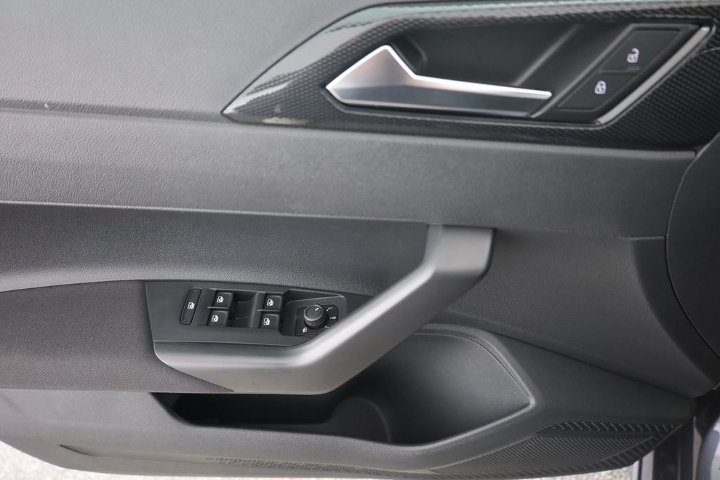 VOLKSWAGEN Polo 2026