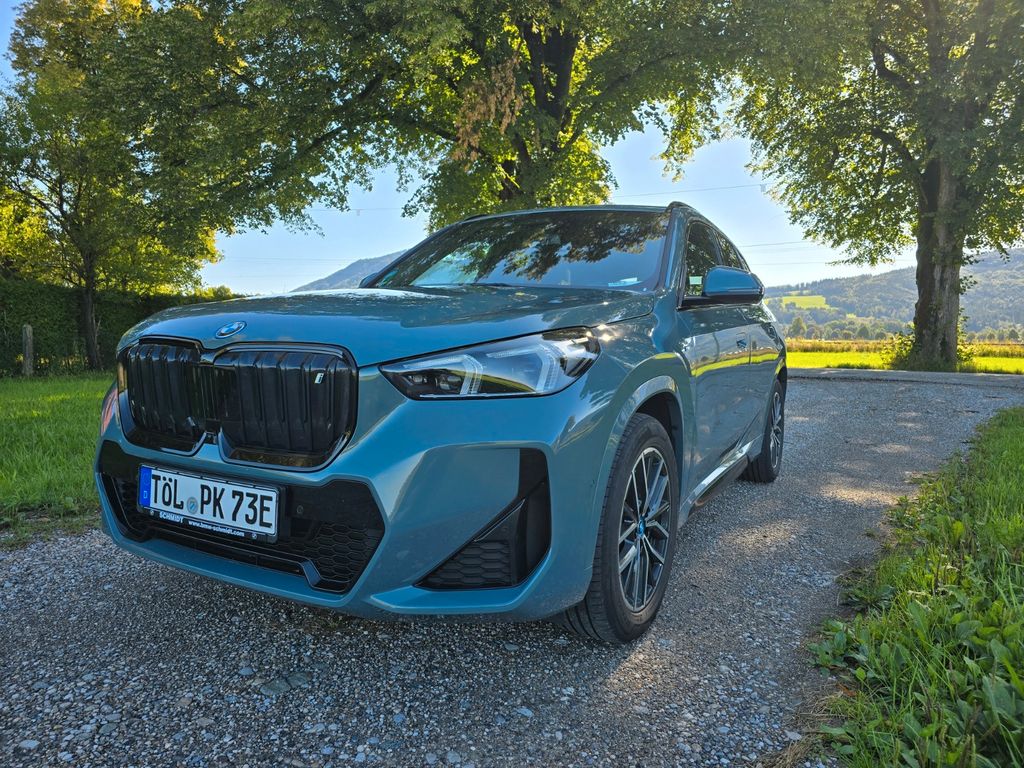 Image of BMW iX1