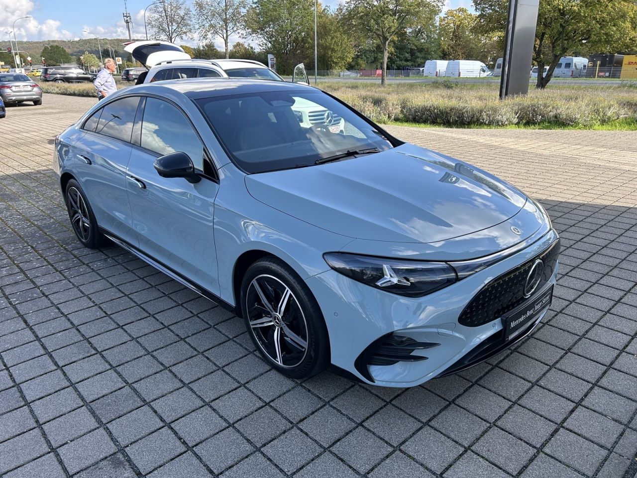 Mercedes-Benz CLA 350 4MATIC mit EQ Technologie AMG BURM NIGHT foto 4