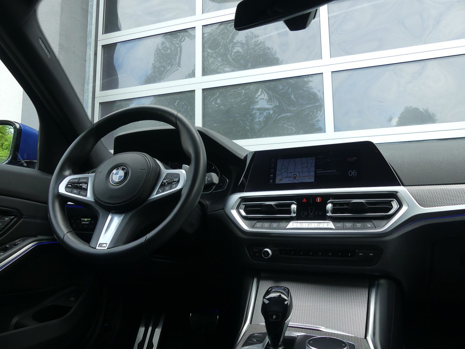 BMW 320d M Sport Touring Laser/Pano/Kamera/AHK/1.Hd foto 16