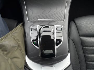 Fahrzeugabbildung Mercedes-Benz GLC 300 Coupe 4Matic AMG AHK RFK SHZ Night uvm