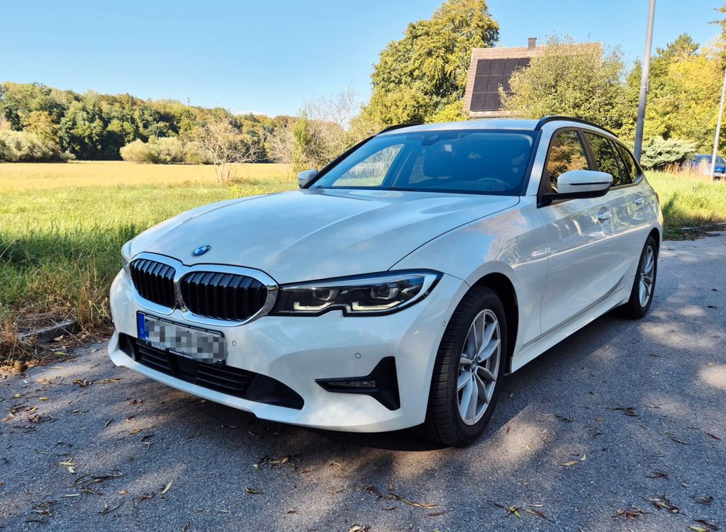 Image of BMW 320