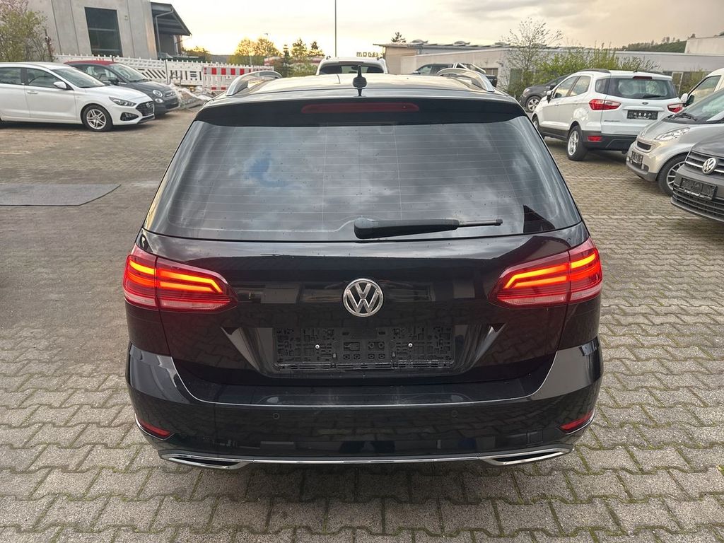 Image of Volkswagen Golf