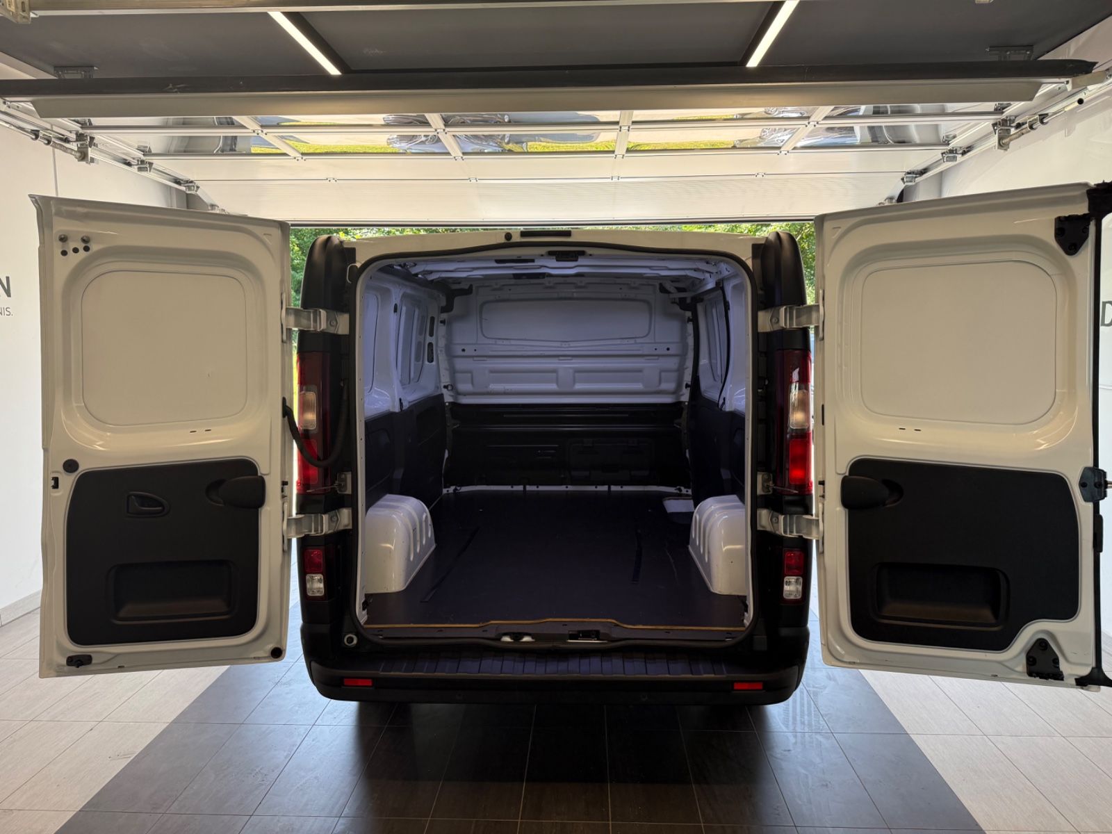 Fahrzeugabbildung Nissan Primastar Kastenwagen L1H1 3,0t N-Connecta