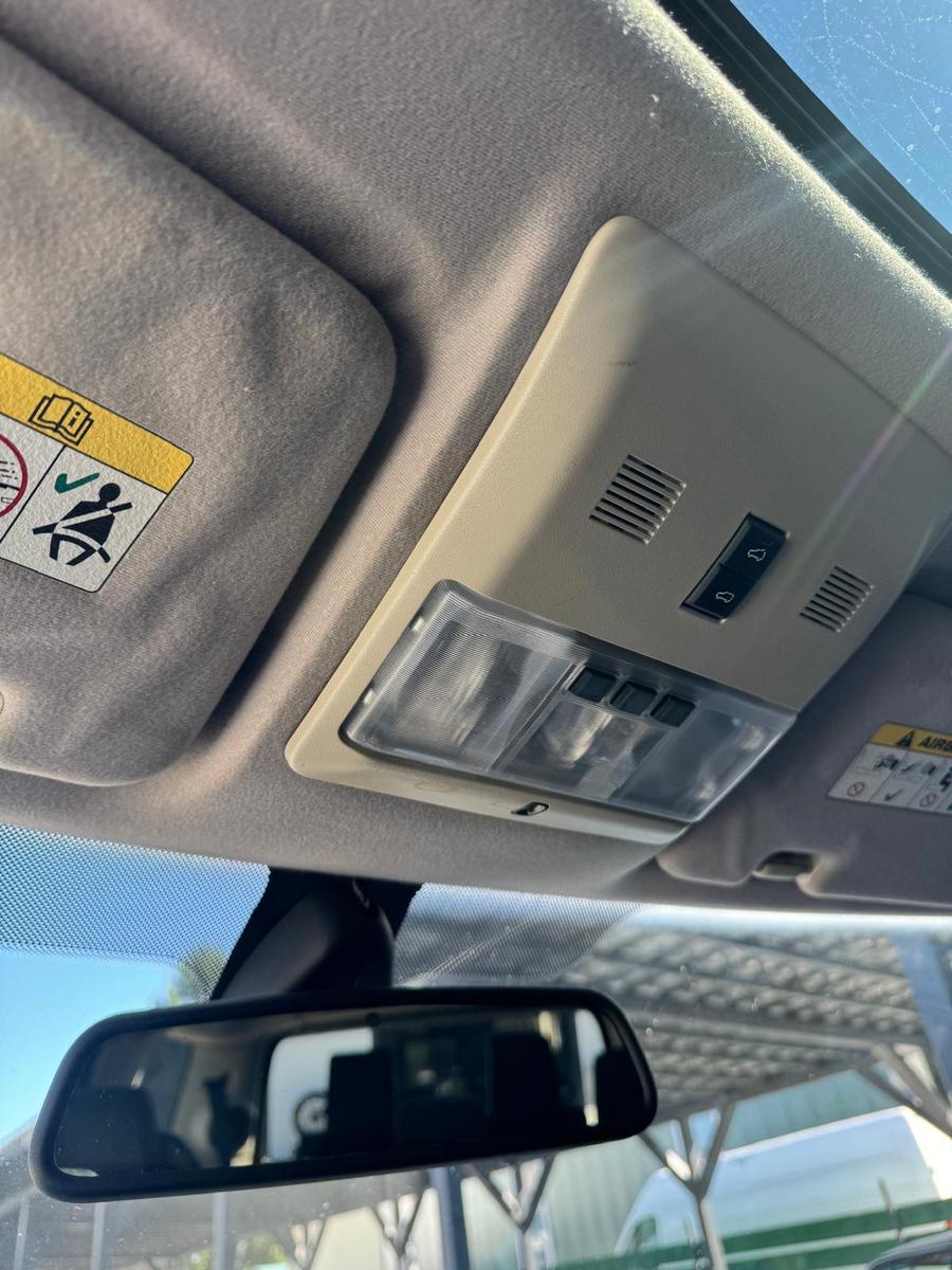 Land Rover Discovery 2006 — photo 12