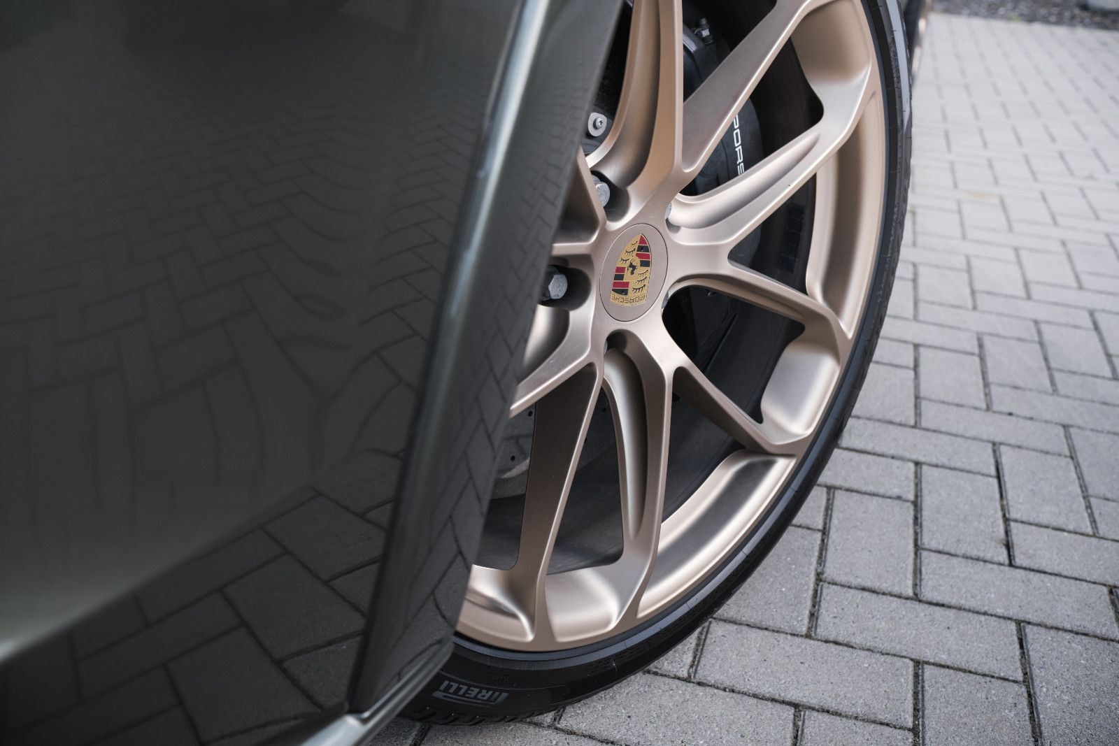 Fahrzeugabbildung Porsche Cayenne Coupe Turbo GT-Burmester-Keramik-1.Hand