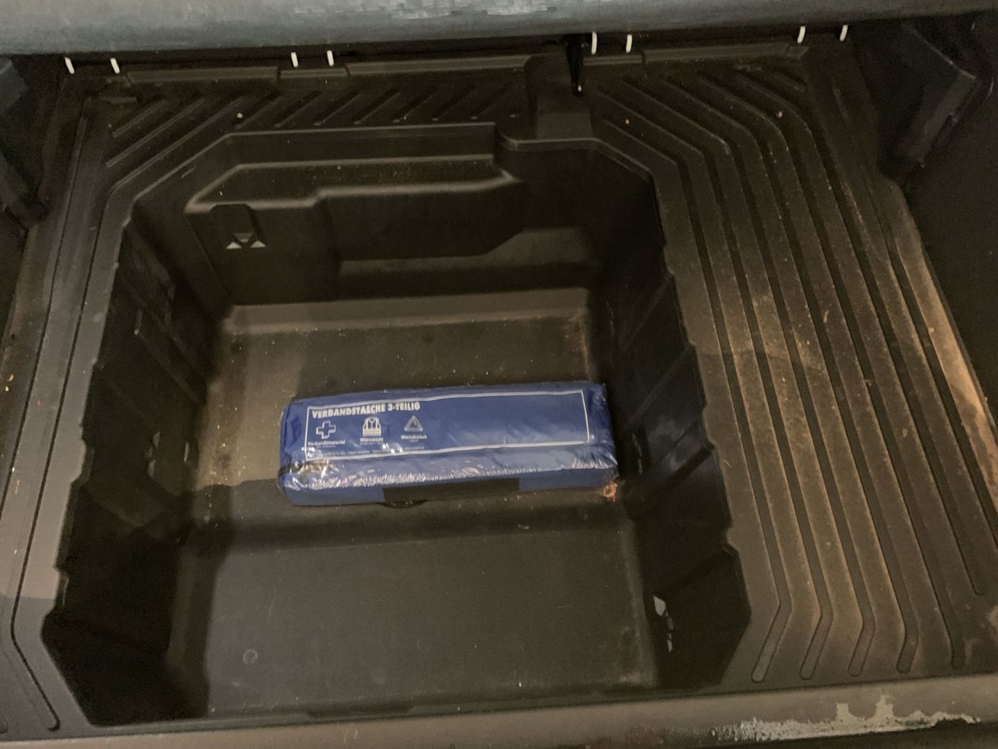 Fahrzeugabbildung Ford Puma Titanium 1.0 EcoBoost Navigation, Ganzjahre