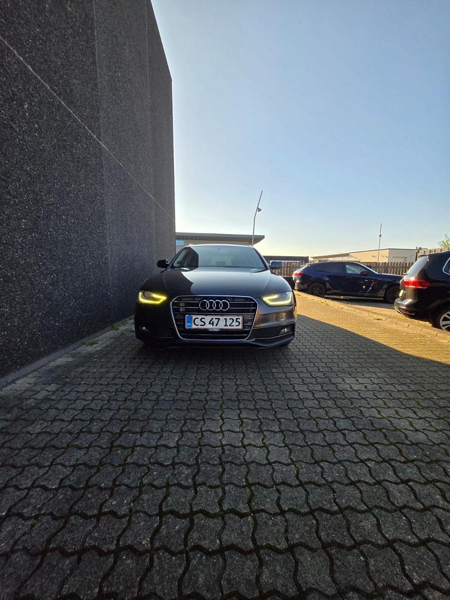 Audi A4 2015 — rear view