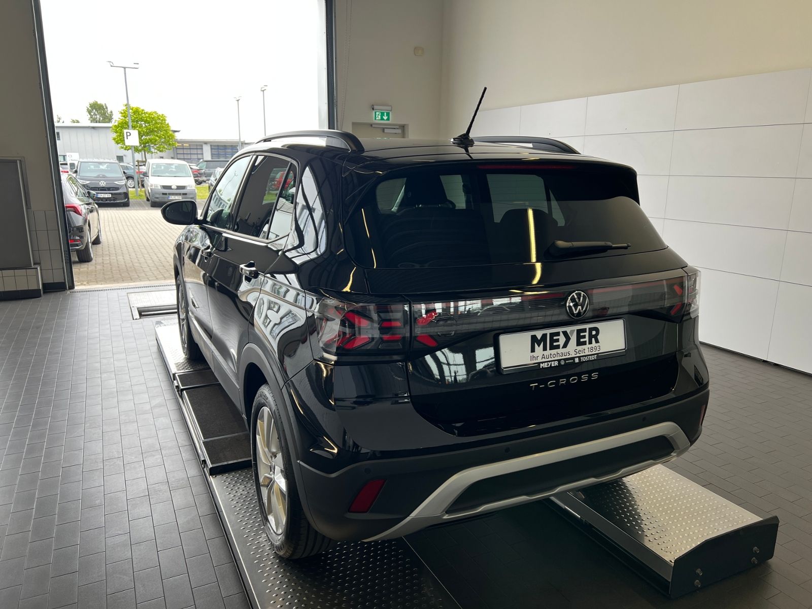 Fahrzeugabbildung Volkswagen T-Cross Life 1.0 TSI DSG *AHK, IQ-Light, ACC, Ka