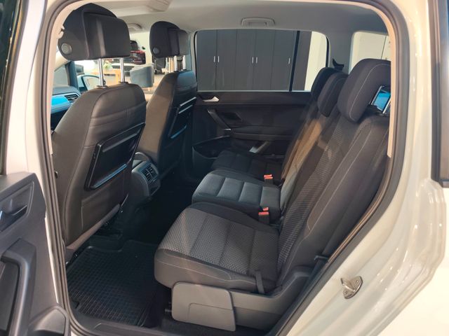 Touran 1.6 TDI *Navi*APP*Tempomat*PDC