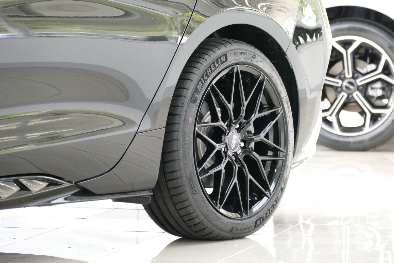 BYD SEAL