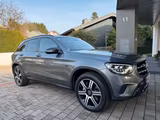 Mercedes-Benz GLC 300 e 4M - Sehr gepflegt! Mega Ausstattung! - Mercedes-Benz GLC 300 mit Hybrid-Antrieb: Grau