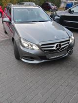 Mercedes-Benz E 220 BlueTEC BE T Edition ELEGANCE Auto Edi... - Mercedes-Benz E 220: Elegance