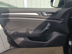 Fahrzeugabbildung Renault Megane IV Lim Business Edition Navi LED PDC Temp