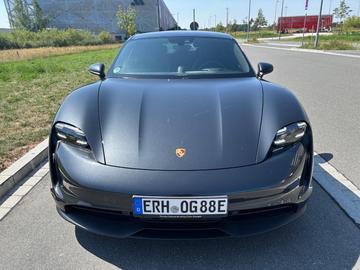 2020 Porsche TAYCAN 照片 3