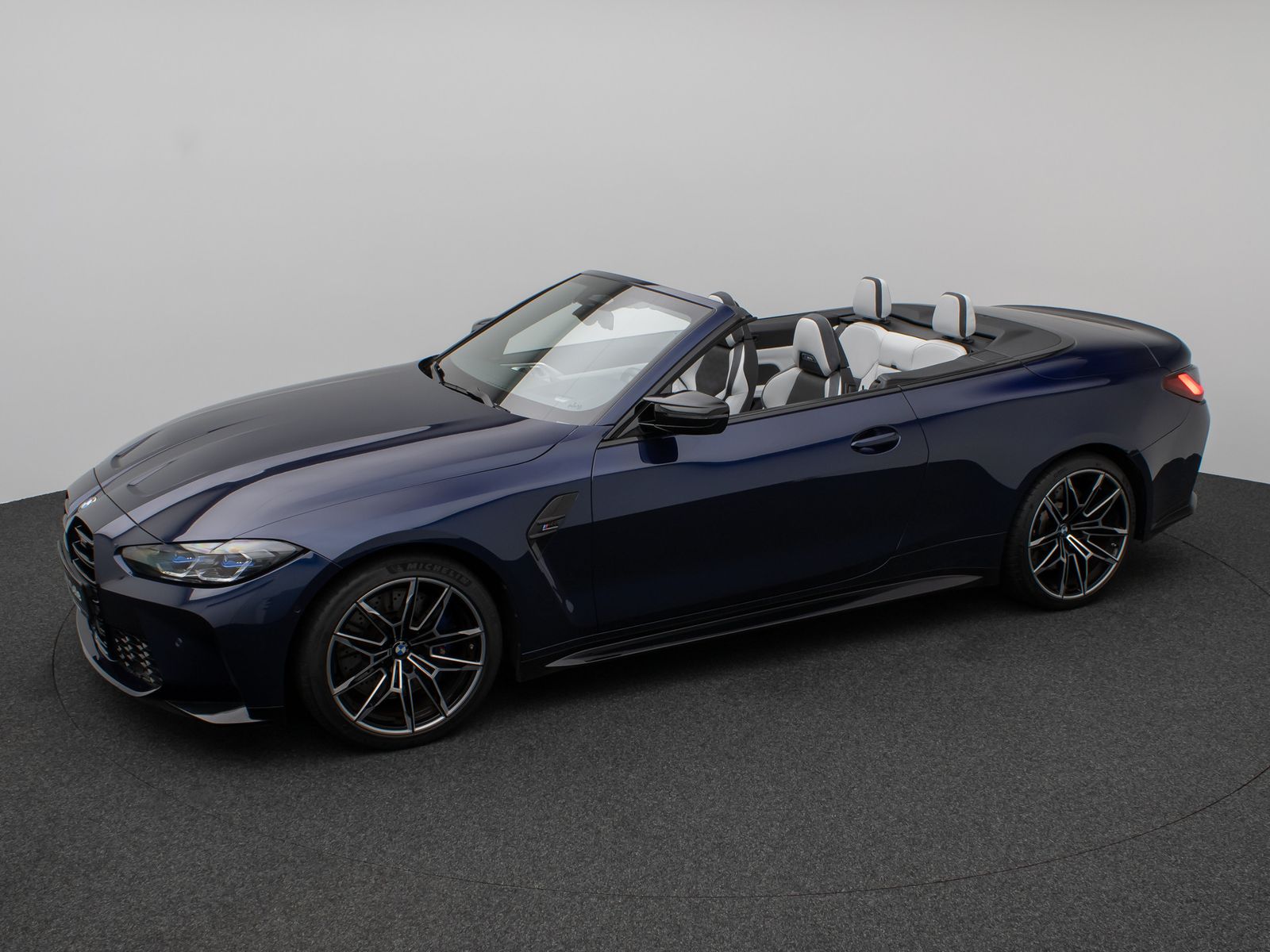 Fahrzeugabbildung BMW M4 Competition M xD Cabrio Kamera Laser HUD H/K