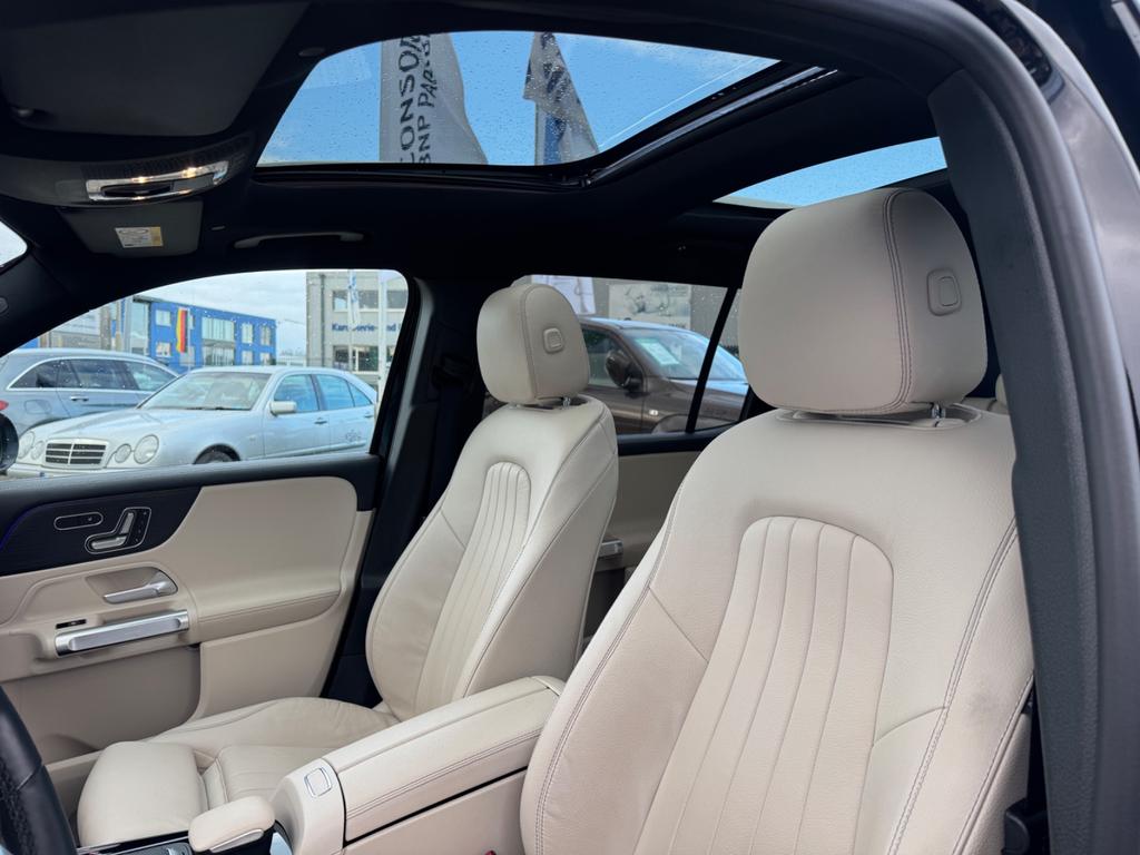 Mercedes-Benz GLB 180