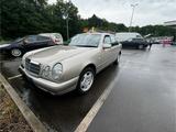 Mercedes-Benz Mercedes Benz E280 - gebrauchte Mercedes-Benz E 280 aus dem Jahr 1997