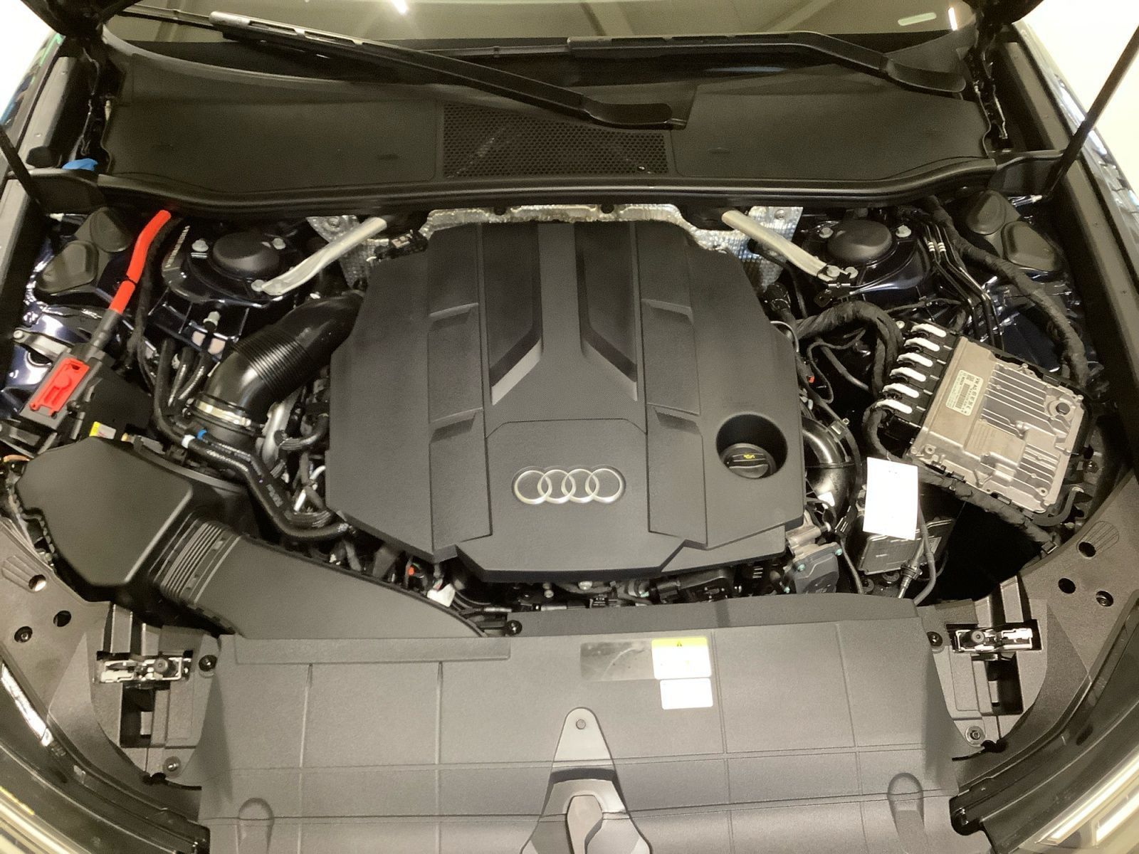 A6 Avant design 45 TDI quattro S tronic,Standhei