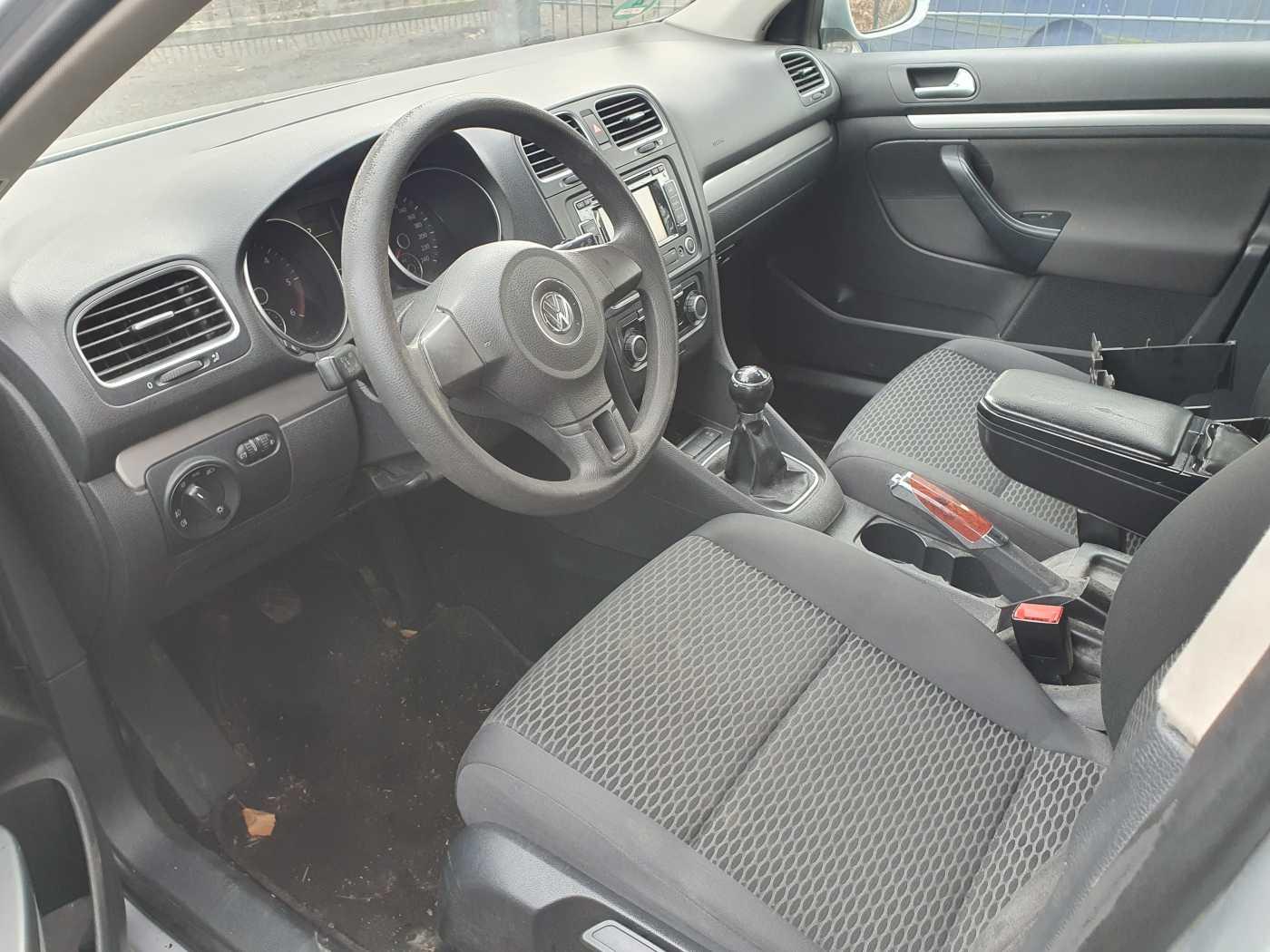 Volkswagen Golf 2011 — photo 10