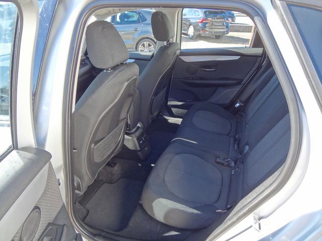 Fahrzeugabbildung BMW 218 Active Tourer/Automatik/Kamera/1.Hd/59.900km