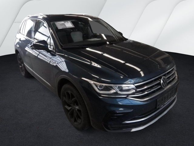 Volkswagen Tiguan Elegance 4Motion*19Zoll*KAMAERA*MATRIX.IQ