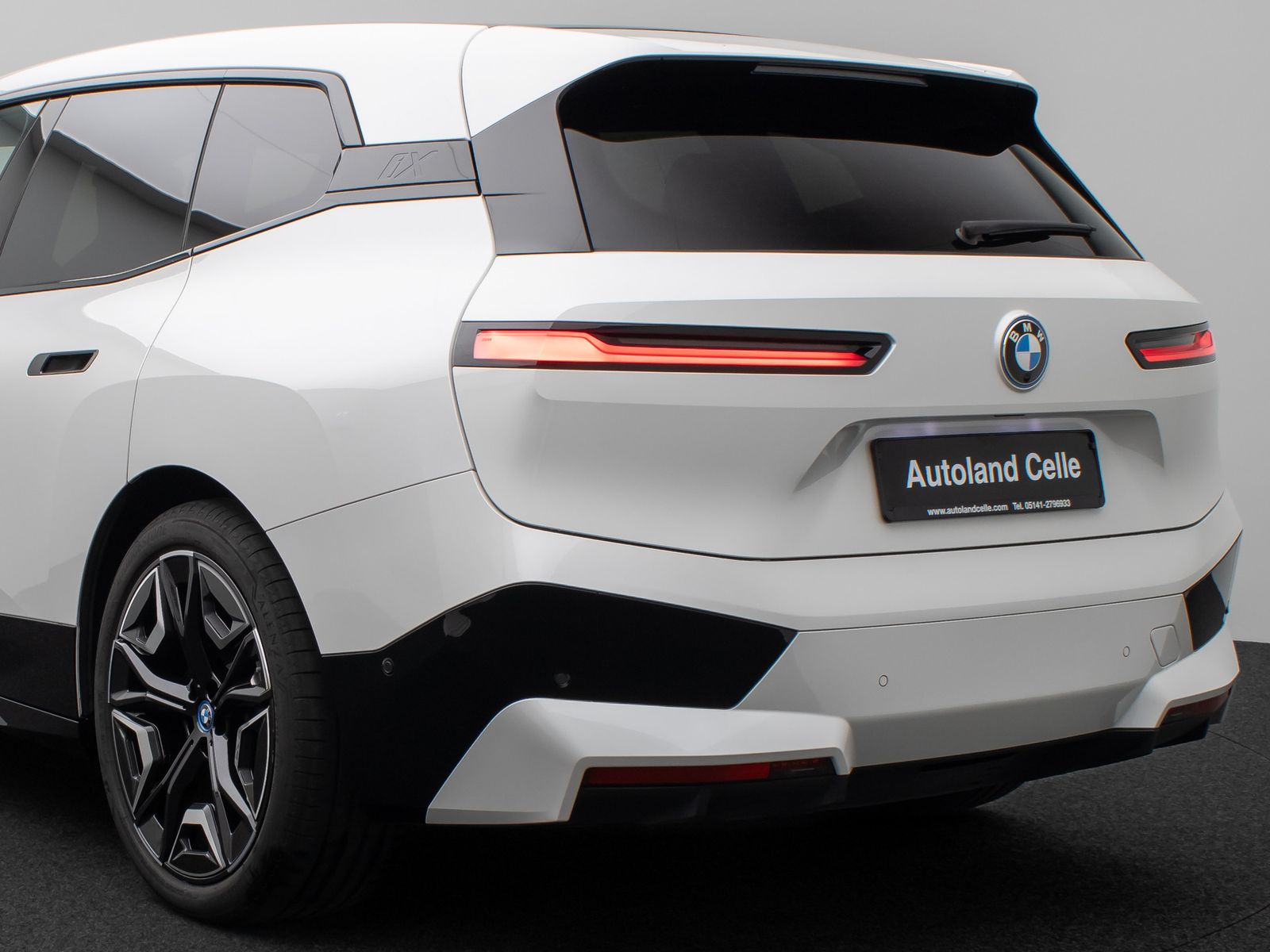 Fahrzeugabbildung BMW iX xD40 Sport SkyLounge 360°DAB H/K AHK 22Zoll