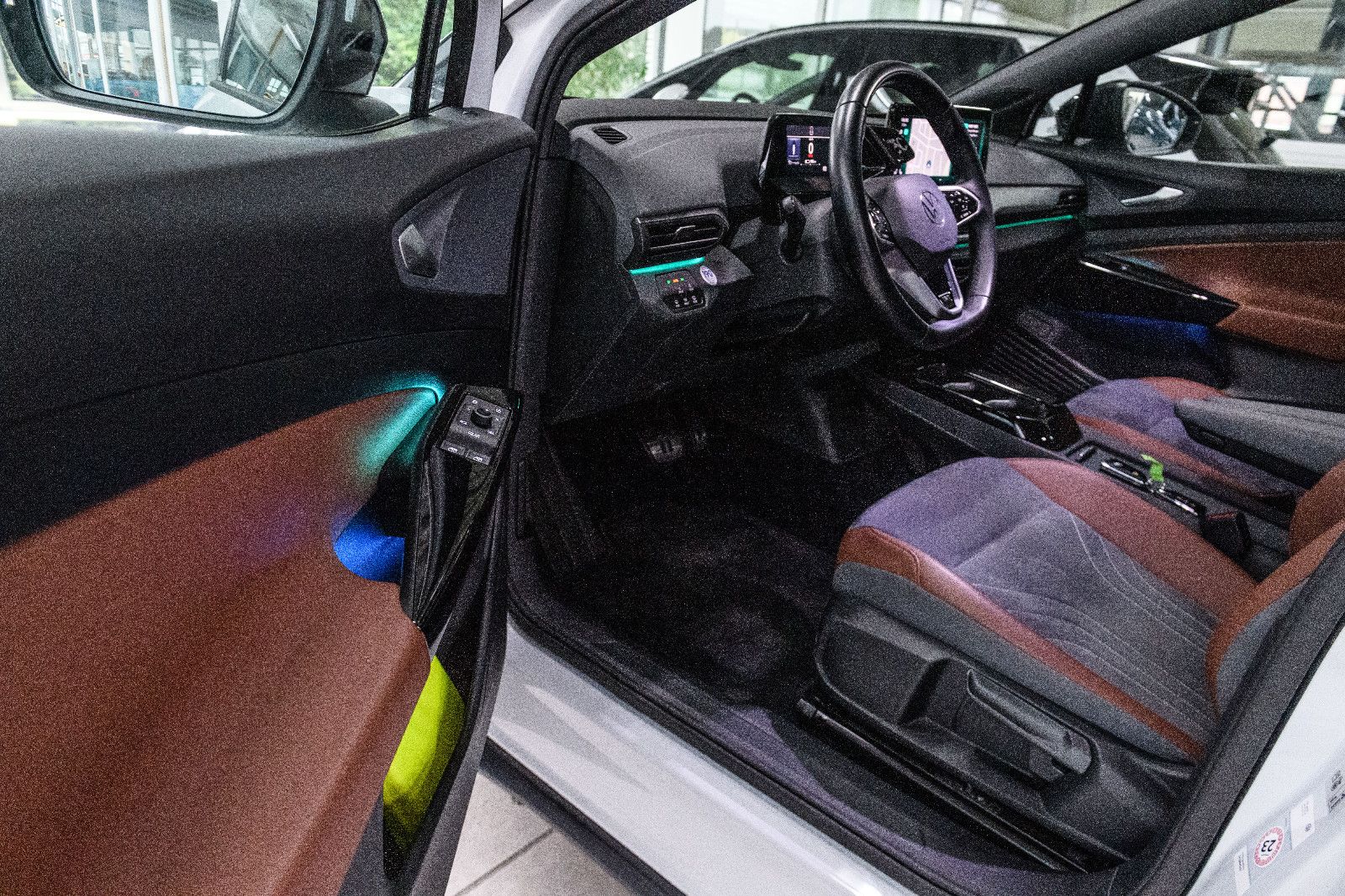 Fahrzeugabbildung Volkswagen ID.4 Pro Performance LED+NAVI+ACC+KAM+WÄRMEP+AHK