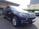 BMW X5 xDrive 40 d 2.HAND PANO LEDER NAVI KAMERA AHK - BMW X5: 4d
