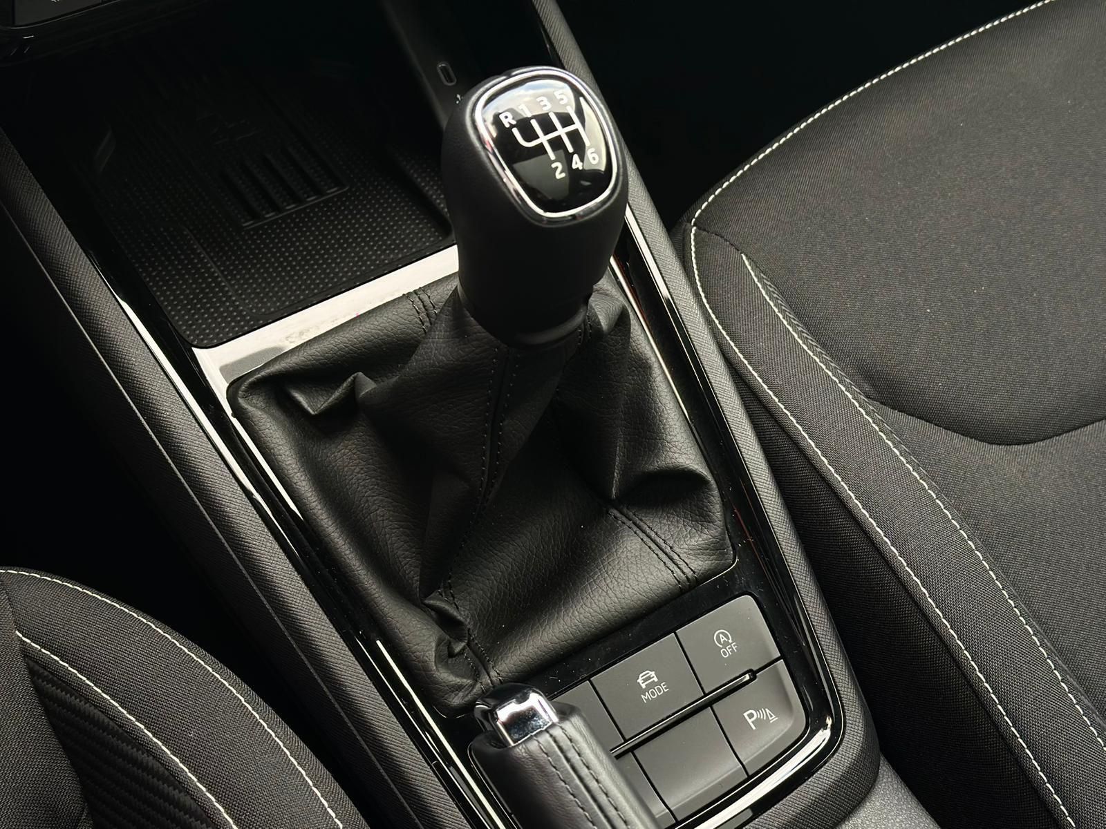 SKODA Kamiq 1.0TSI MONTE CARLO* MATRIX#PANO#AHK#KEYLES - Image 15