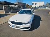 BMW 520 5 Touring 520 d xDrive Sport Line - BMW 520 mit Diesel-Antrieb: Weiß