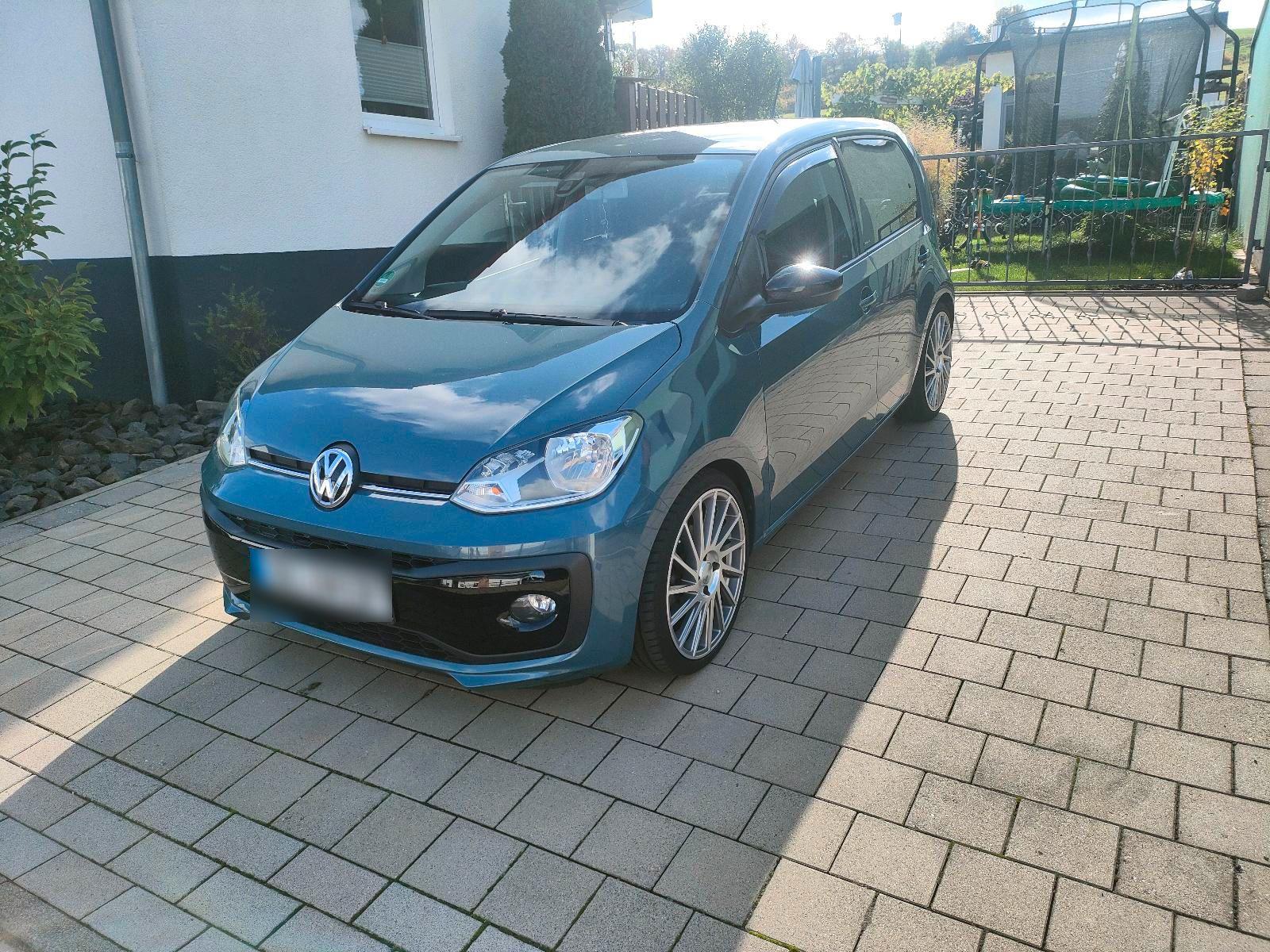 Volkswagen up!