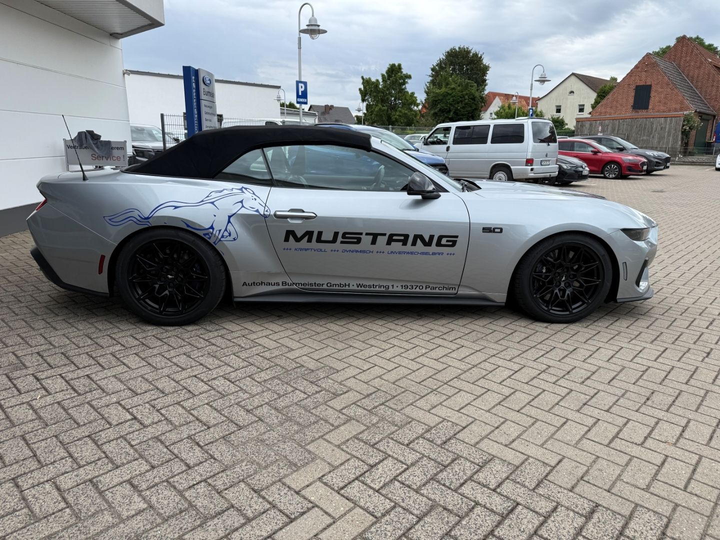 Fahrzeugabbildung Ford Mustang 5.0 V8 Convertible GT Tiefer  Klimasitze