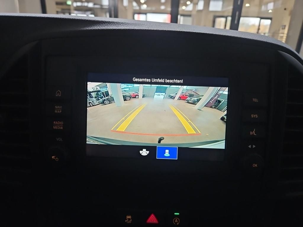 Fahrzeugabbildung Mercedes-Benz Vito 116 Kasten extralang Nav Klima 270° PTS RFK