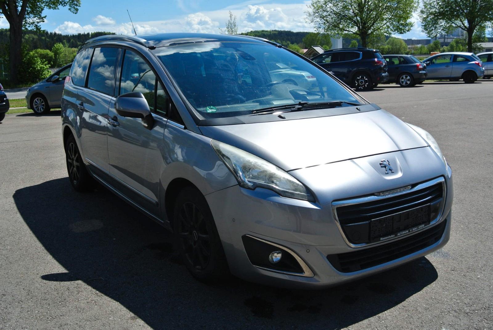 Peugeot 5008 Allure,Navi,Sitzheizung ,8-Fach Bereift