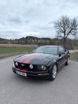 Ford Mustang GT V8 aus 2005 Automatik - Ford Mustang aus 2005: Coupe