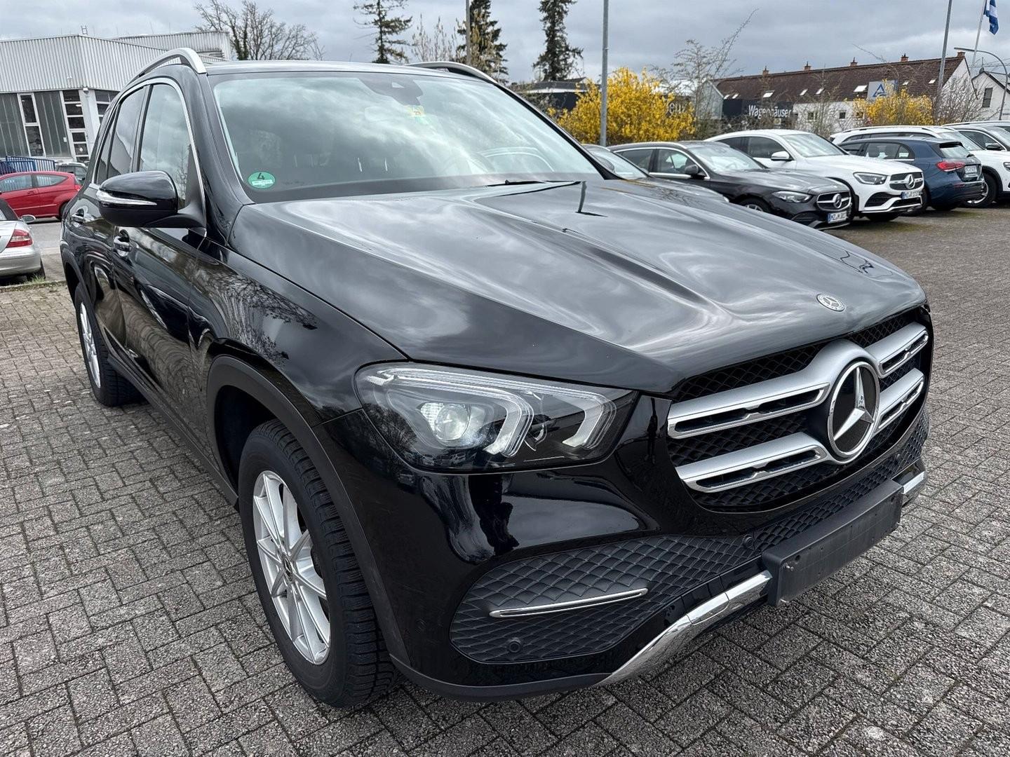 Mercedes-Benz GLE 300d 4MATIC*PANO*WIDESCREEN*AHK*CAM*LANE
