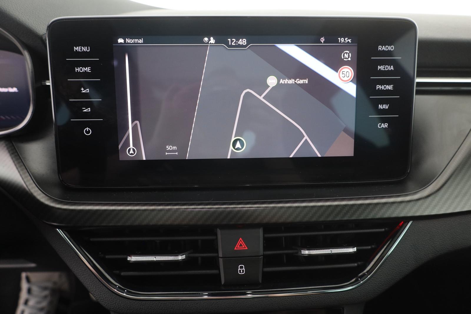 Skoda Scala 1.5 TSI Edition S ABT LED Navi Panorama