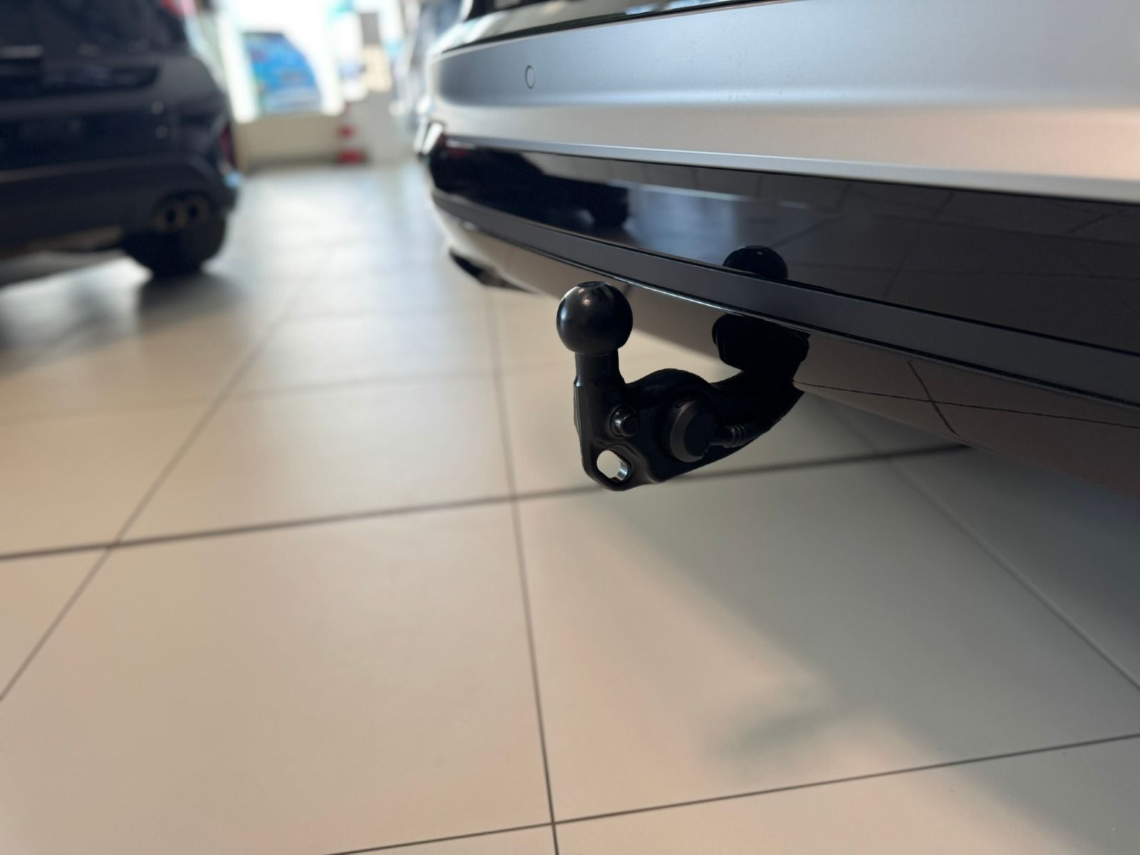 Fahrzeugabbildung SKODA Enyaq 60 Lodge*RFK*AHK*20Zoll*eHeck