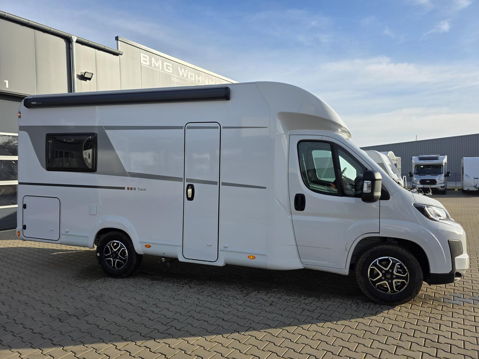 LMC Tracer 680 DL Automatik, Markise, 16" Alu