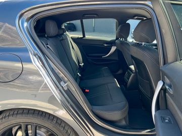 Fahrzeugabbildung BMW 118i Steptronic M Sport Shadow Navi HiFi RTTI BT